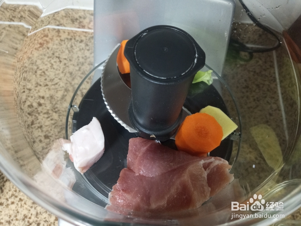 糕点猪肉汉堡的教程