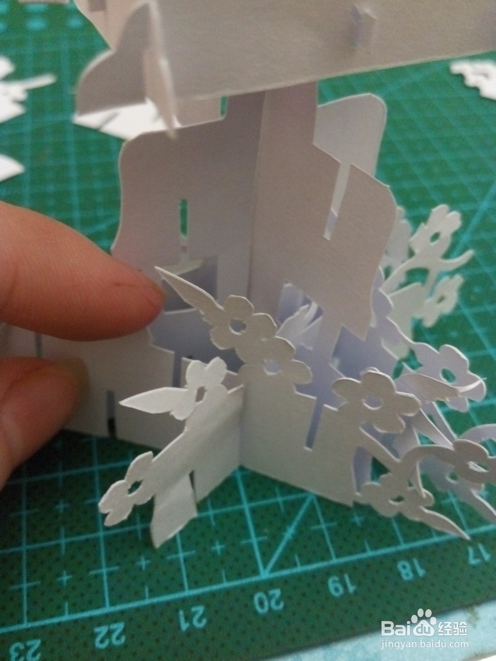 DIY手工剪纸3D立体鸟屋