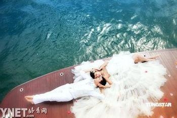 拍婚纱照怎样摆POSE