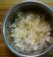 冰糖银耳莲子羹的制作步骤