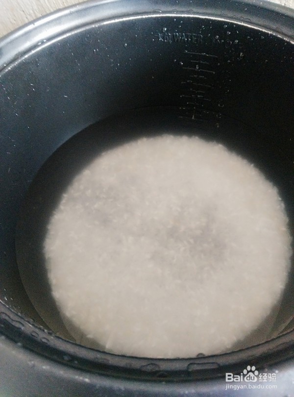 杏鲍菇豌豆肉粥的步骤