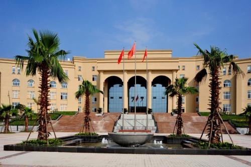 成都文理学院一年学费
