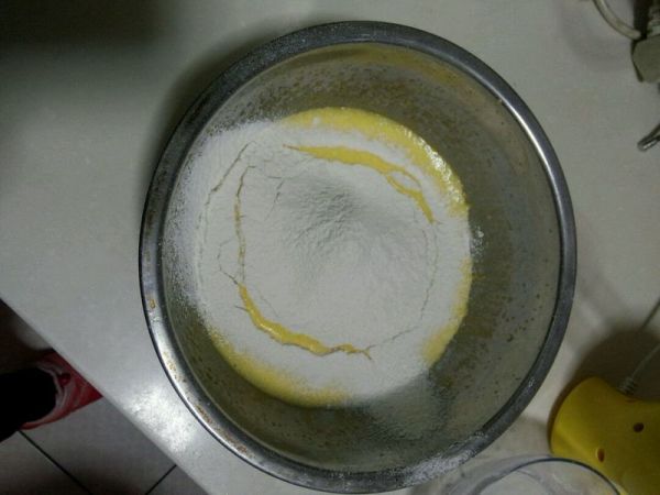 水果奶油生日蛋糕
