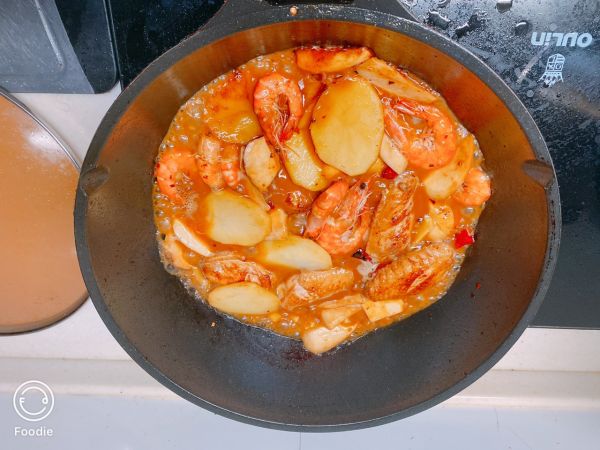 麻辣鲜虾鸡翅香锅