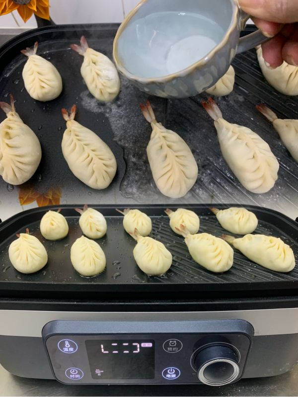 生煎烫面黄瓜虾饺