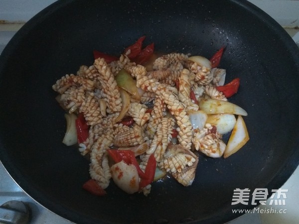 酱爆鱿鱼的做法