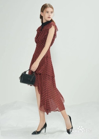 夏天，女生如何穿搭更精致