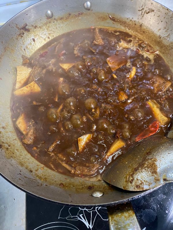 花儿麻辣鸡翅尖