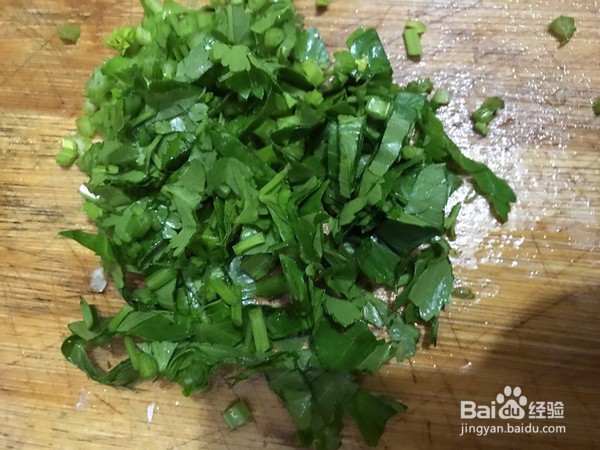 家常蒜香豆芽肥牛锅的做法