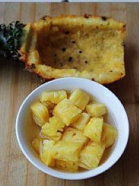 如何做出好吃的凤梨虾球