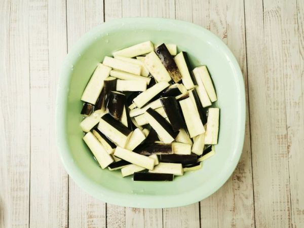 家常鱼香肉沫茄子