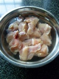 红烧萝卜鸡翅根的特色做法