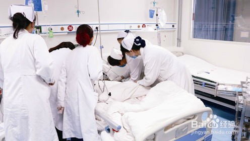 吃豆角中毒自救方法