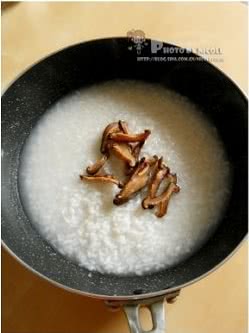 田园蔬菜海鲜粥