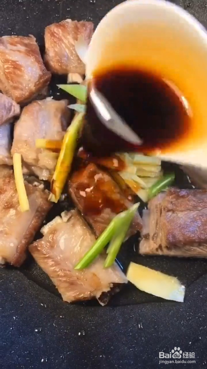 好吃的懒人版排骨焖饭怎么做