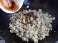 蟆蛤炒茄子烧法