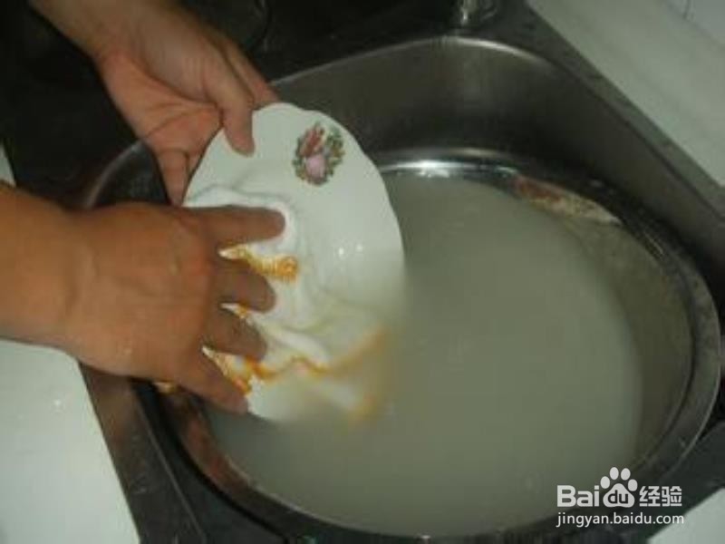 淘米水有什么用怎么处理淘米水比较好