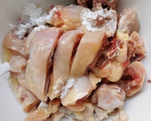 怎么做腐竹焖鸡的攻略/步骤