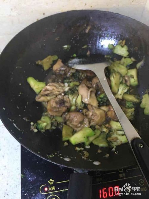 如何制做红烧鸡肉菜花？