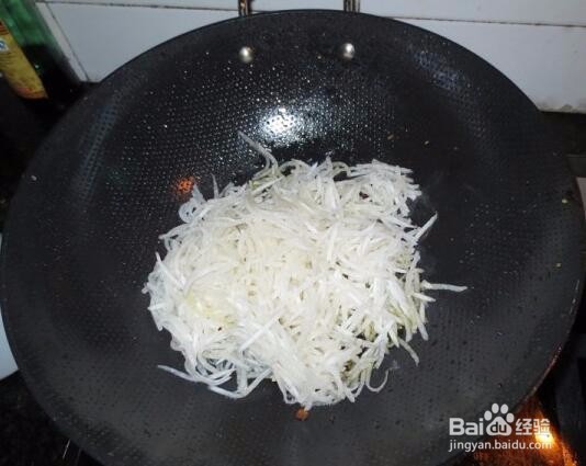 炒萝卜条的做法