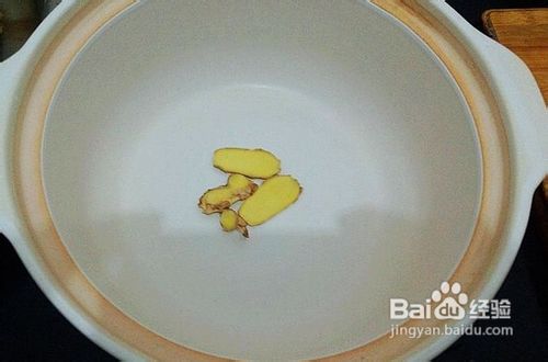 芋头炖排骨的做法