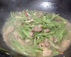 私房扁豆焖肉
