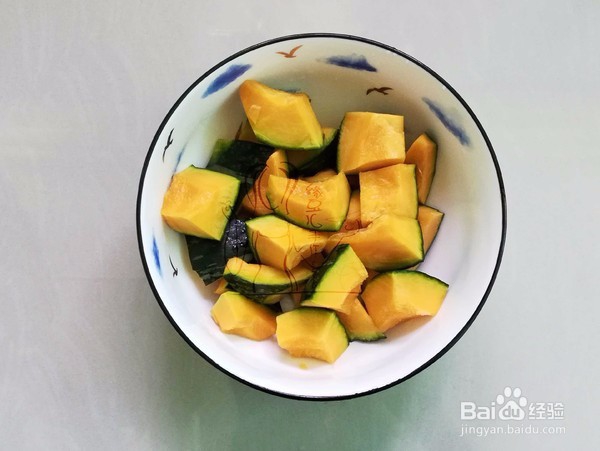 南瓜年糕烤鸡腿制作方法