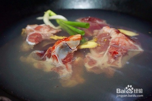 家常美食之排骨薏仁冬瓜汤的做法