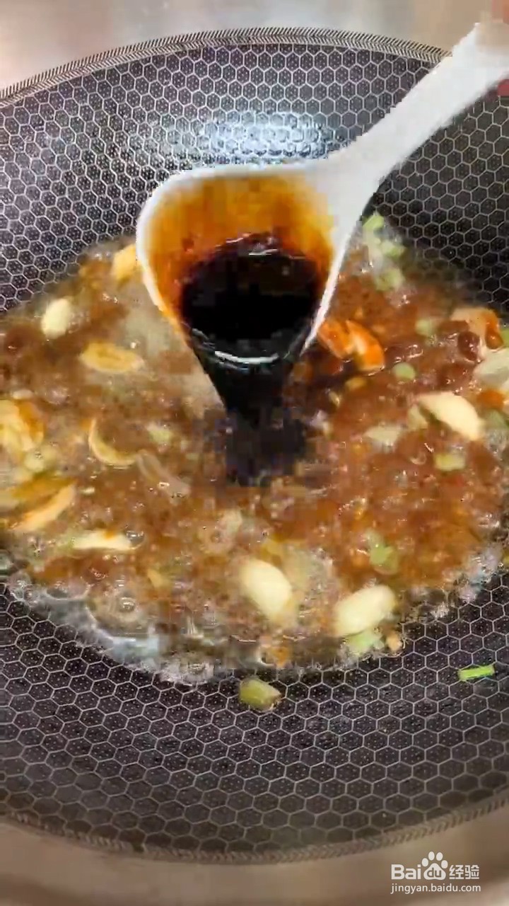 如何自制美味好吃的金针菇酿尖椒