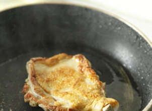 茶香煎鸡腿的简单做法