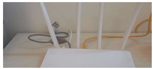 路由器一直闪橙色的灯