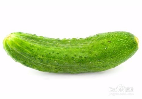 冬季如何防止嘴唇干裂 冬季嘴唇干裂防护有方法