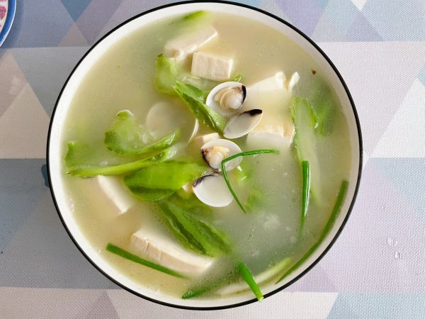 豆腐丝瓜白贝汤
