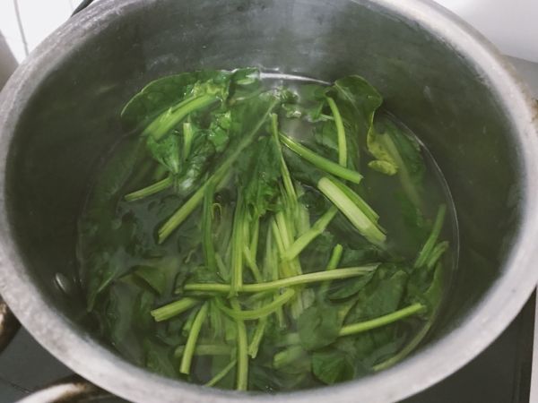 低脂奶香菠菜意面