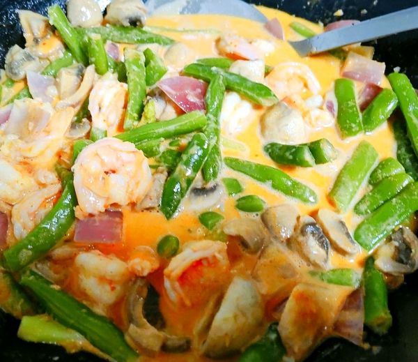 东南亚椰奶咖喱虾