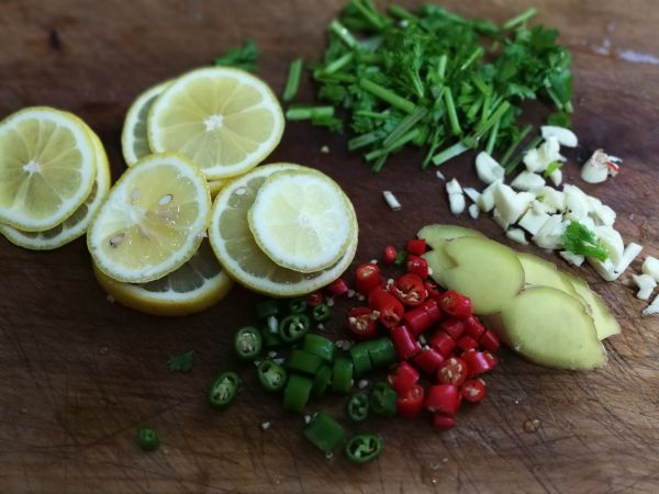 冰镇酸辣爽口柠檬鸡爪