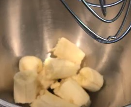 香甜香蕉核桃面包的做法