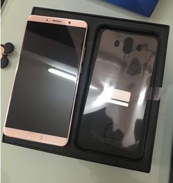 华为m10负屏如何使用