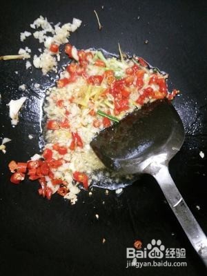 葱蒜炒花甲螺做法