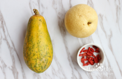 冬日暖心汤水木瓜炖梨怎么做？