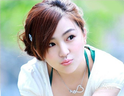 秋季唇部护理 拥有完美水润娇唇