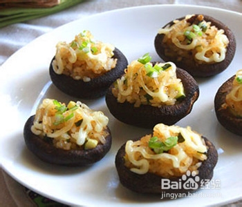 时尚美味的蘑菇盏