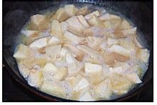 酸甜好吃的番茄红烩芋头鸡肉块