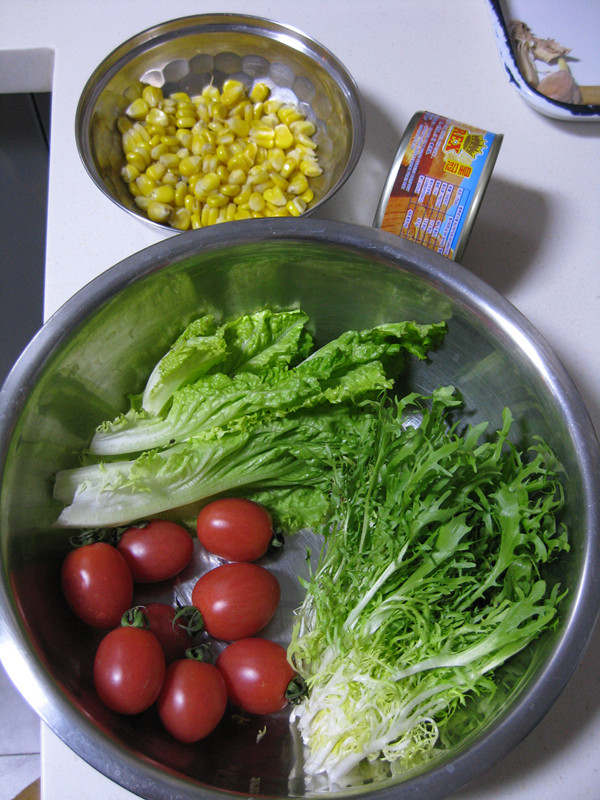 金枪鱼玉米沙拉