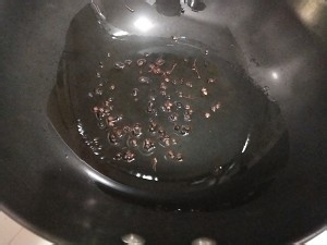 清蒸玉米鲈鱼(肉质鲜嫩)的做法