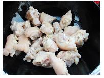 腐乳烧猪蹄——冬吃猪蹄赛熊掌