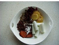 既解馋又美容的冰糖肘子