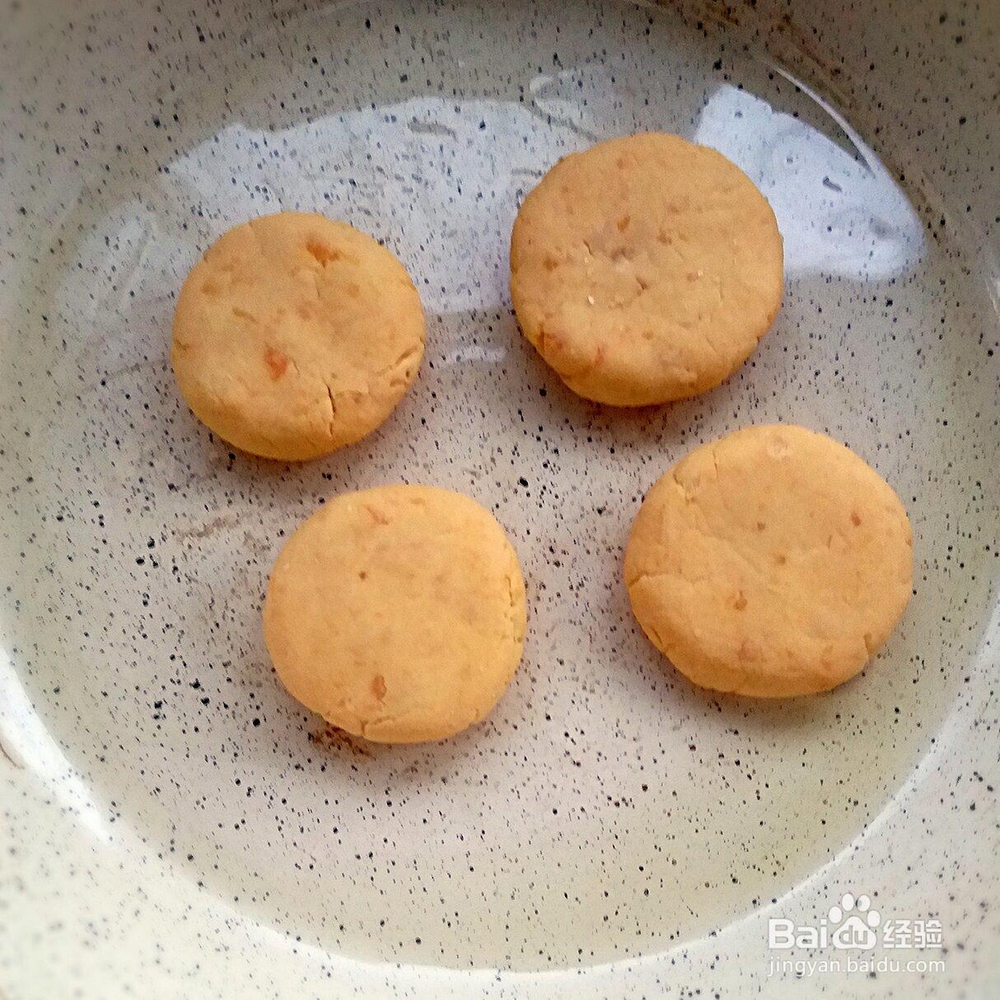 入口即化的玫瑰豆沙红薯饼