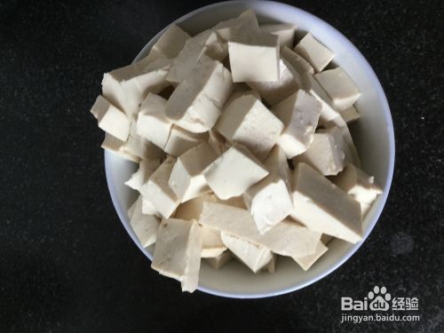 黄豆芽炖豆腐的家常做法