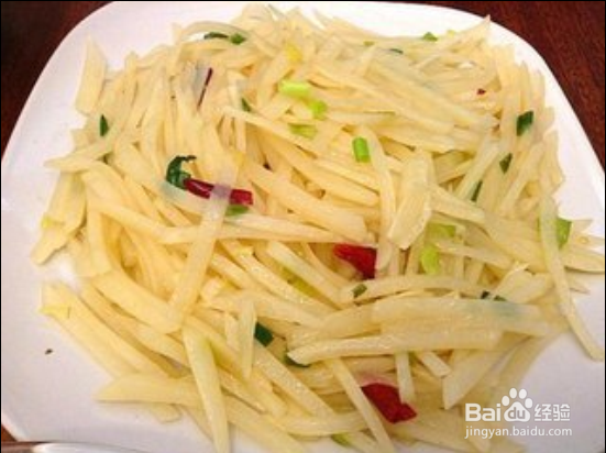 制作鲜辣土豆丝